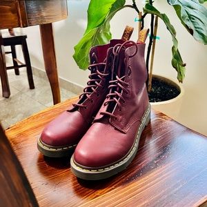 1460 WOMEN'S PASCAL VIRGINIA LEATHER BOOTS - Cherry Red Size 10
